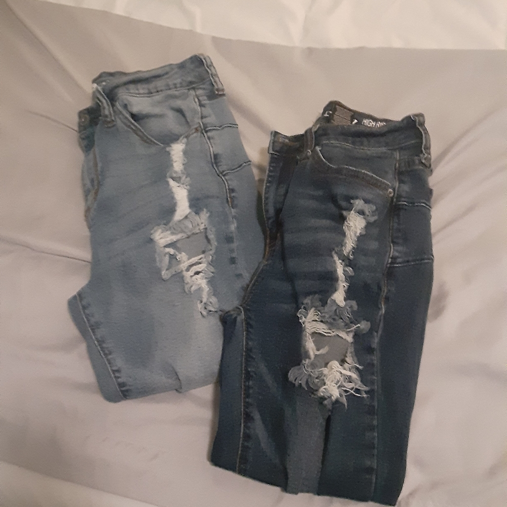 Clothes - Picture 16 of 16